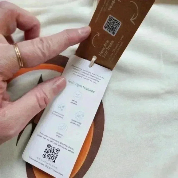 Tentree T-Shirt Artist Series Logo New With Tags Cloud White Amber Glow Women  M - Picture 13 of 16